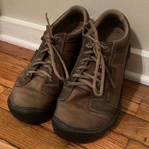 Keen Men's Austin Leather Lace Up Loafers Sz 8